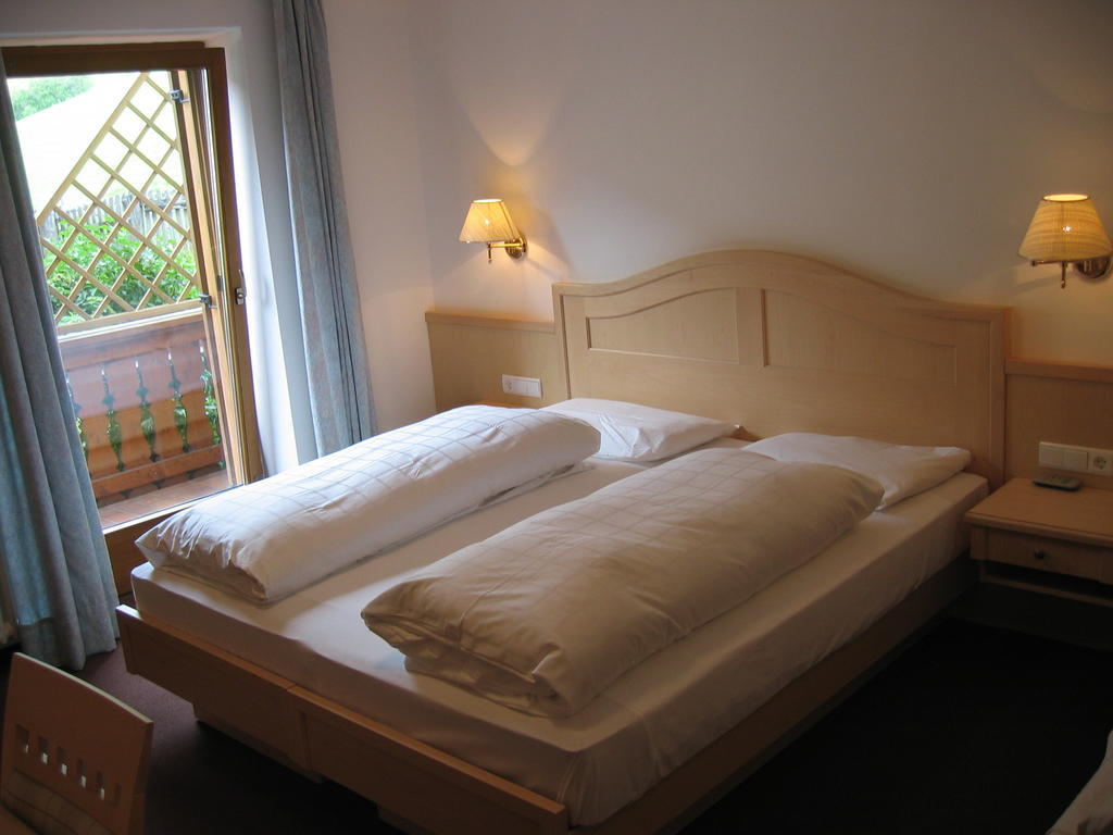 Garni Miriam Hotell La Villa  Rum bild
