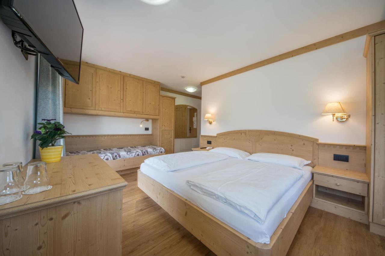 Garni Miriam Hotell La Villa  Exteriör bild